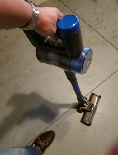 AG4110 Cordless Stick Vacuum Cleaner photo review